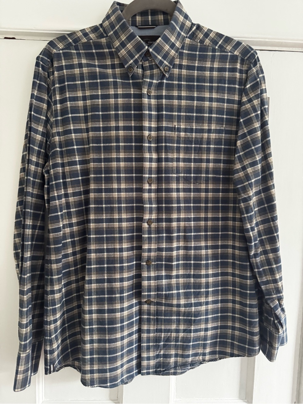 Black Brown 1826 Men's Navy and Cream Plaid Button-Down Shirt